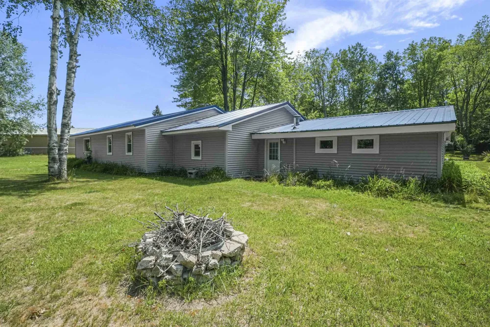 6145 Parker Drive Surrey Township, MI 48632