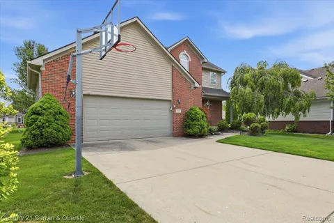 23537 Crescent Ridge Drive
