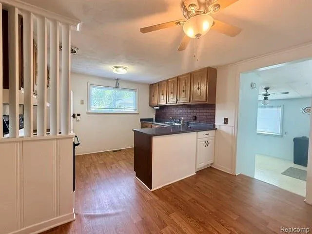 6212 Roberta Street Burton City, MI 48509