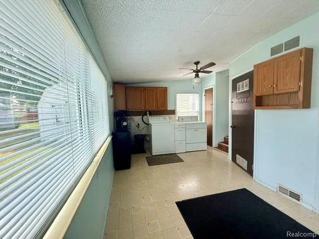 6212 Roberta Street Burton City, MI 48509
