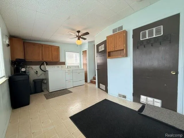 6212 Roberta Street Burton City, MI 48509