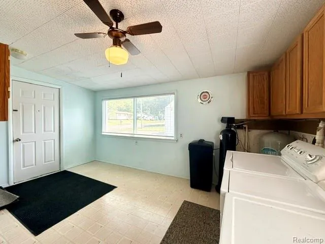 6212 Roberta Street Burton City, MI 48509