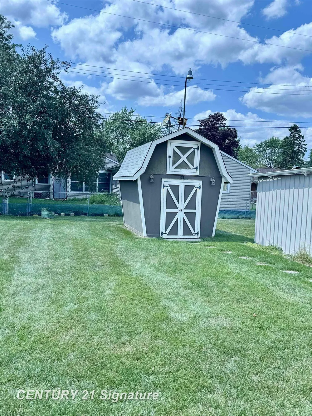 2705 Luella Avenue Saginaw Charter Township, MI 48603