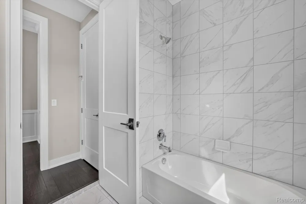 7360 Venturi Drive Washington Township, MI 48094