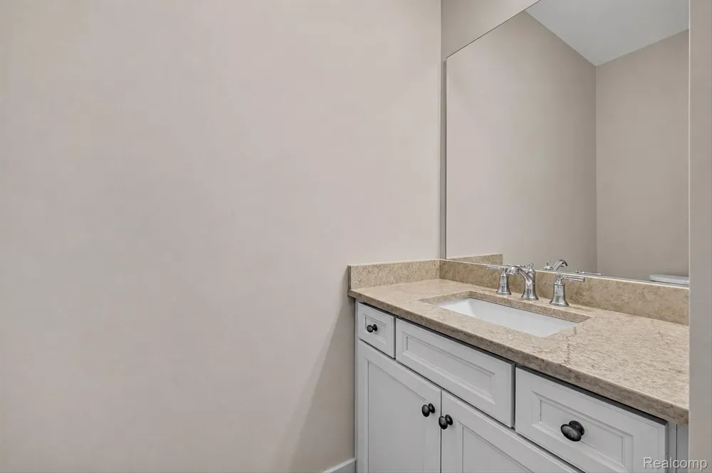 7360 Venturi Drive Washington Township, MI 48094