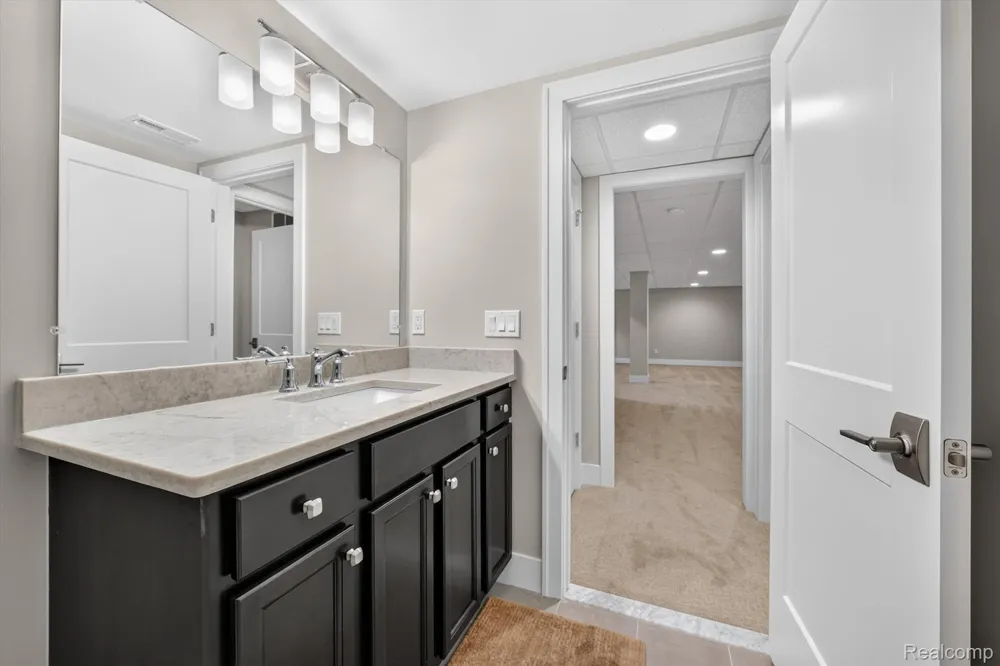 7360 Venturi Drive Washington Township, MI 48094