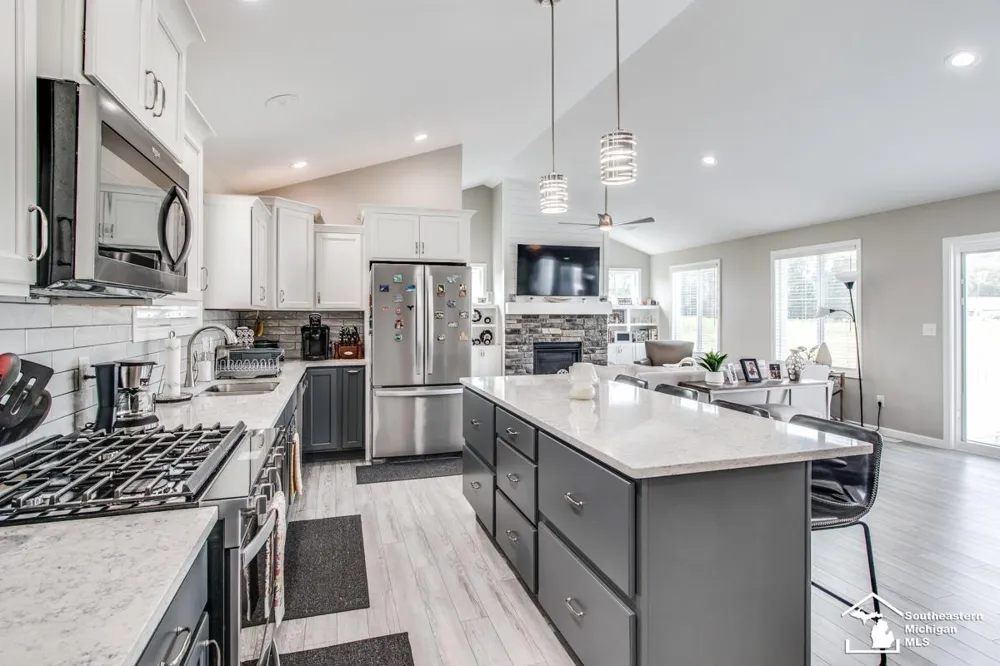 11795 Quail Run Run Leroy Township, MI 49015