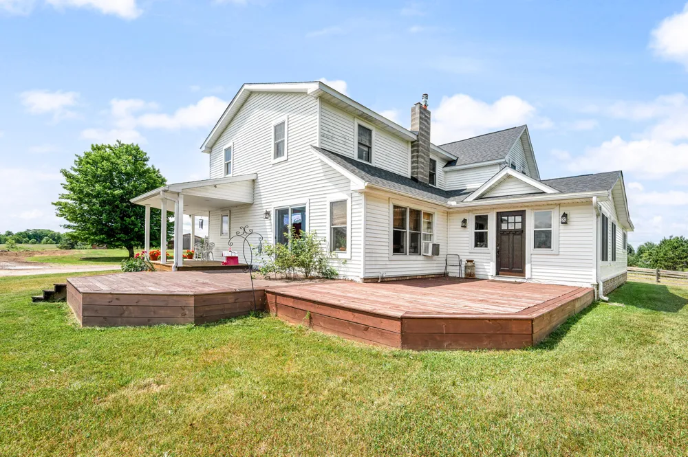22865 20 Mile Road Burdell Township, MI 49688