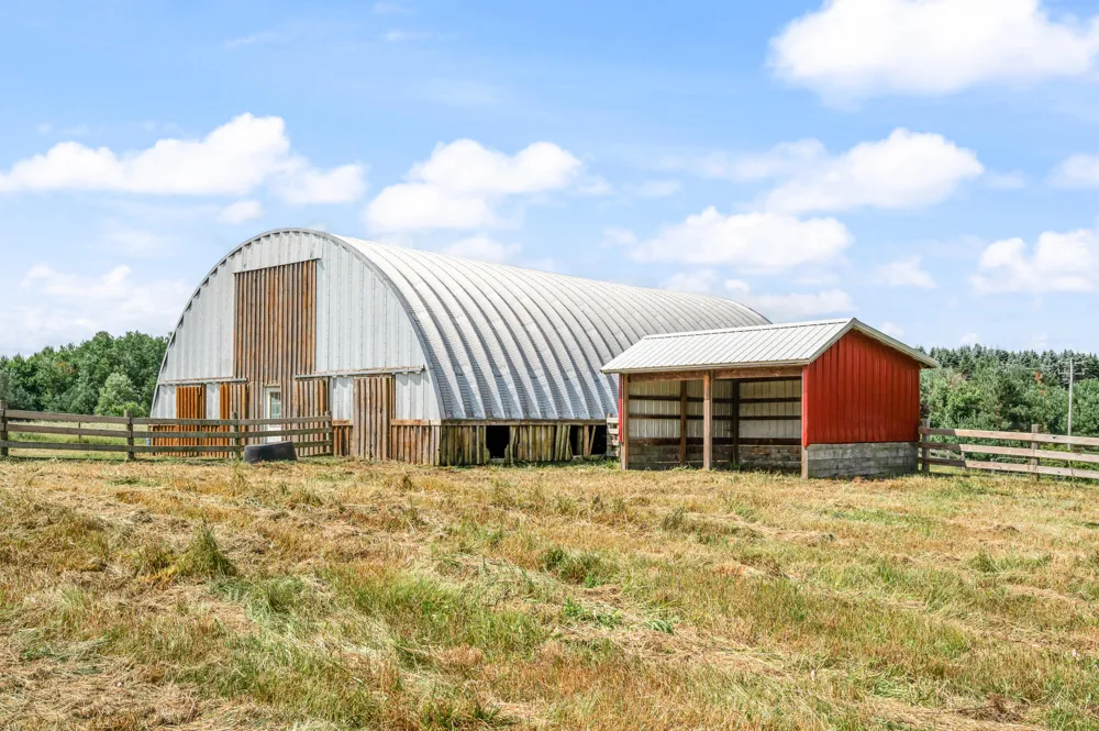 22865 20 Mile Road Burdell Township, MI 49688