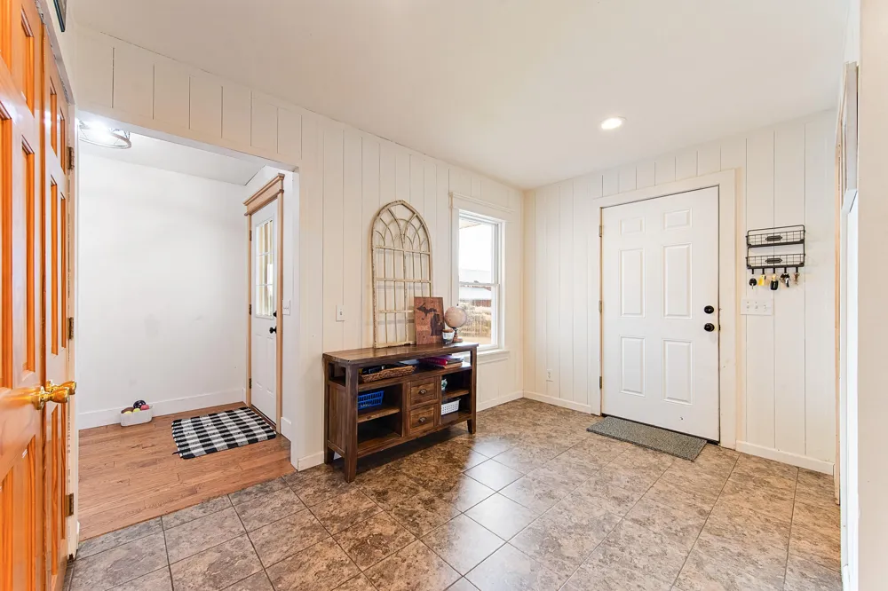 22865 20 Mile Road Burdell Township, MI 49688