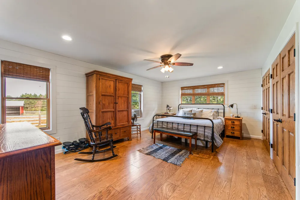 22865 20 Mile Road Burdell Township, MI 49688