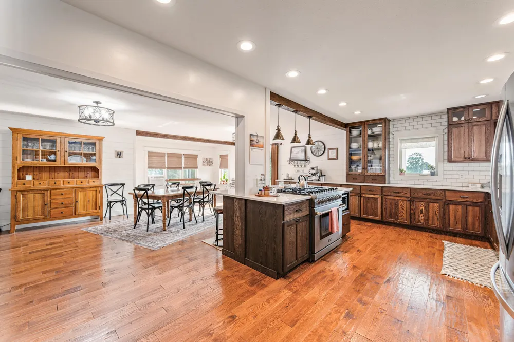 22865 20 Mile Road Burdell Township, MI 49688