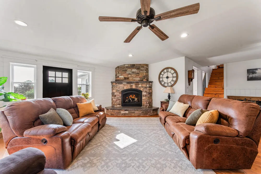 22865 20 Mile Road Burdell Township, MI 49688