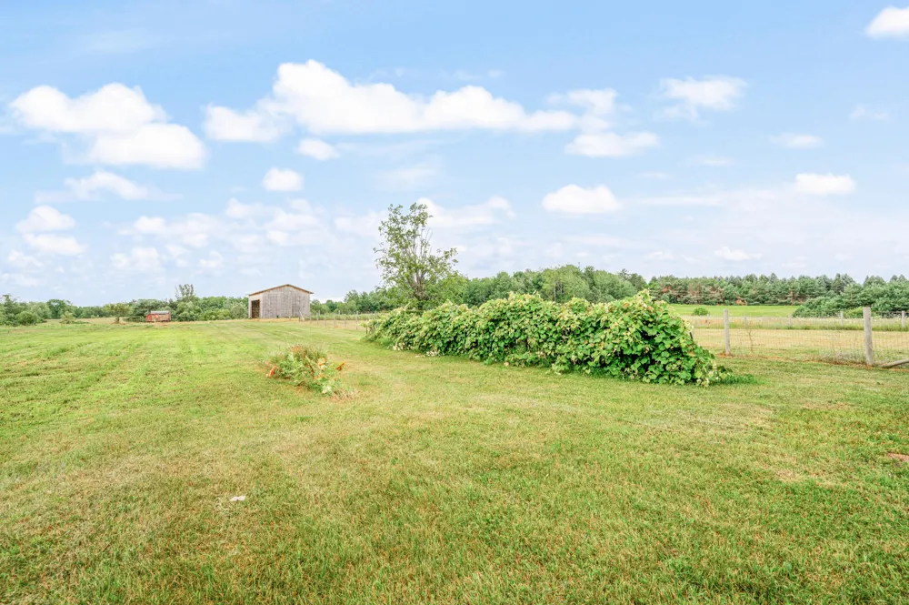 22865 20 Mile Road Burdell Township, MI 49688