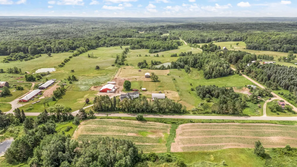 22865 20 Mile Road Burdell Township, MI 49688