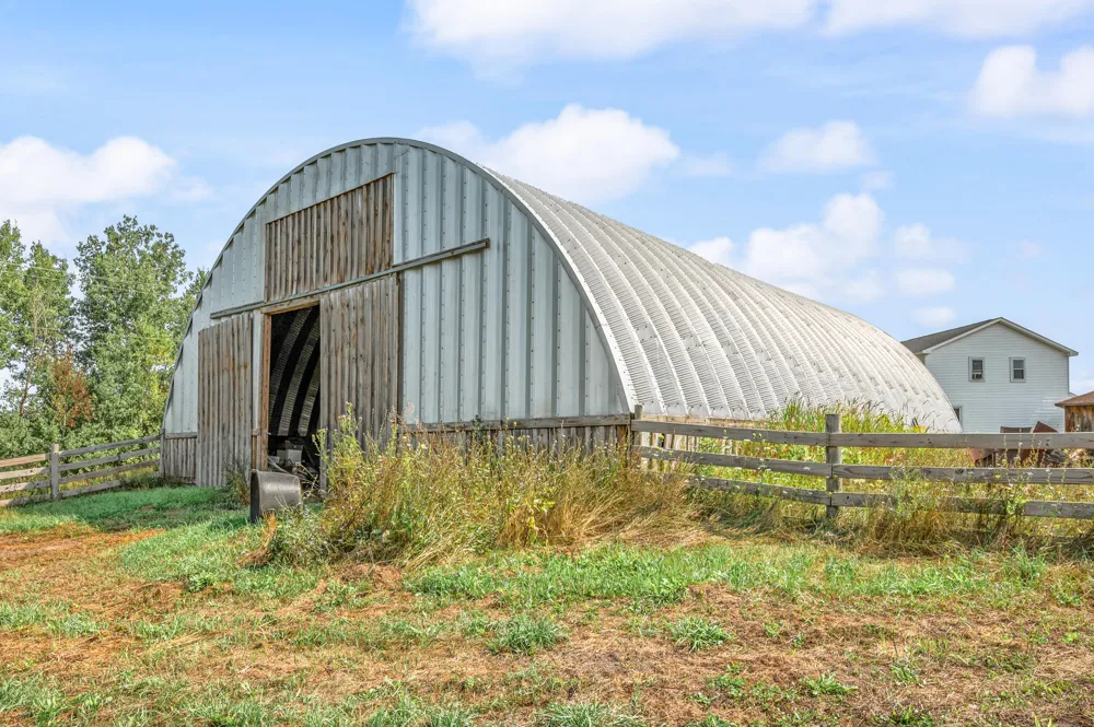 22865 20 Mile Road Burdell Township, MI 49688