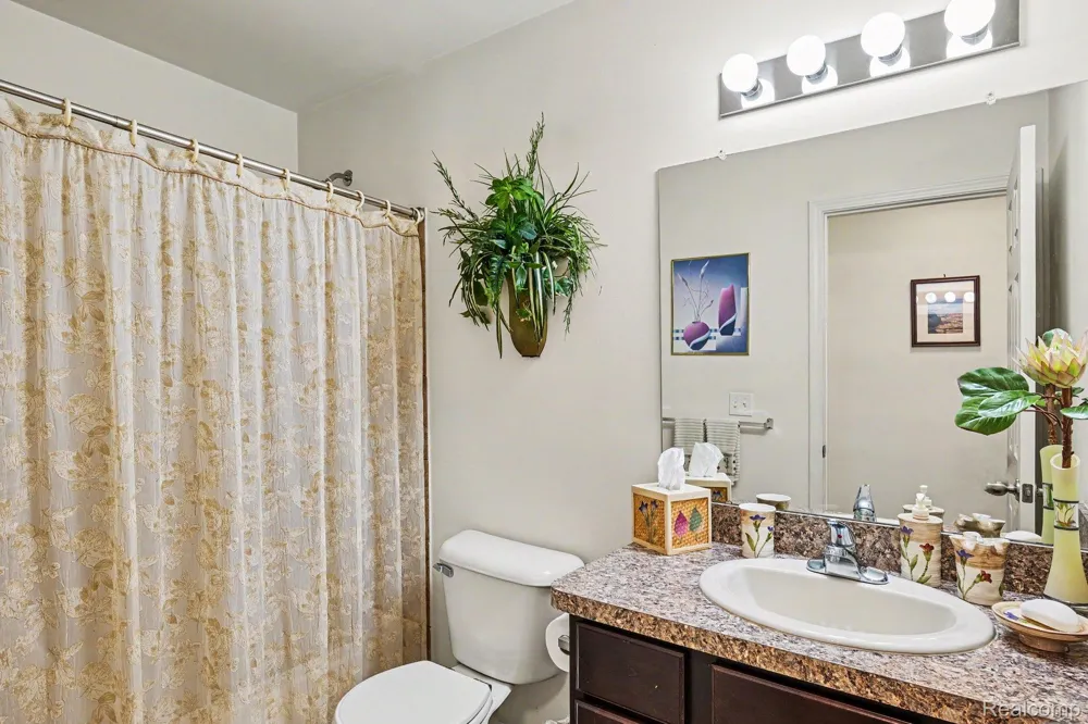 28344 Adler Park Drive S Chesterfield Township, MI 48051