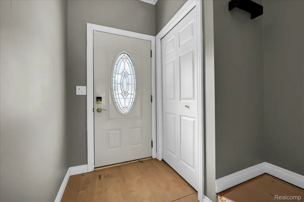 9399 Oakdale Street Clay Township, MI 48001