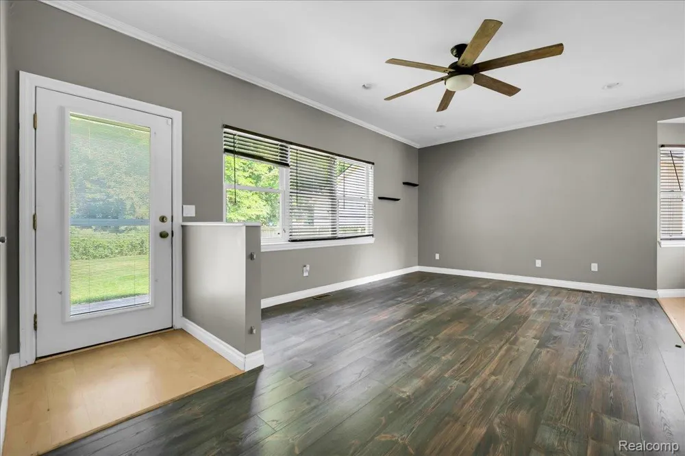 9399 Oakdale Street Clay Township, MI 48001