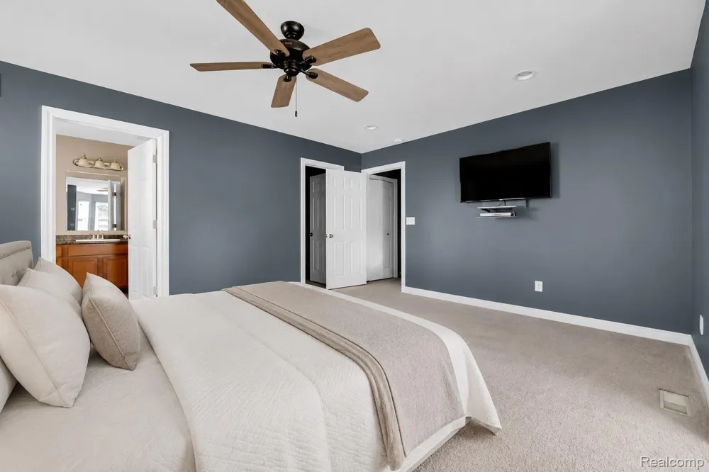 9399 Oakdale Street Clay Township, MI 48001