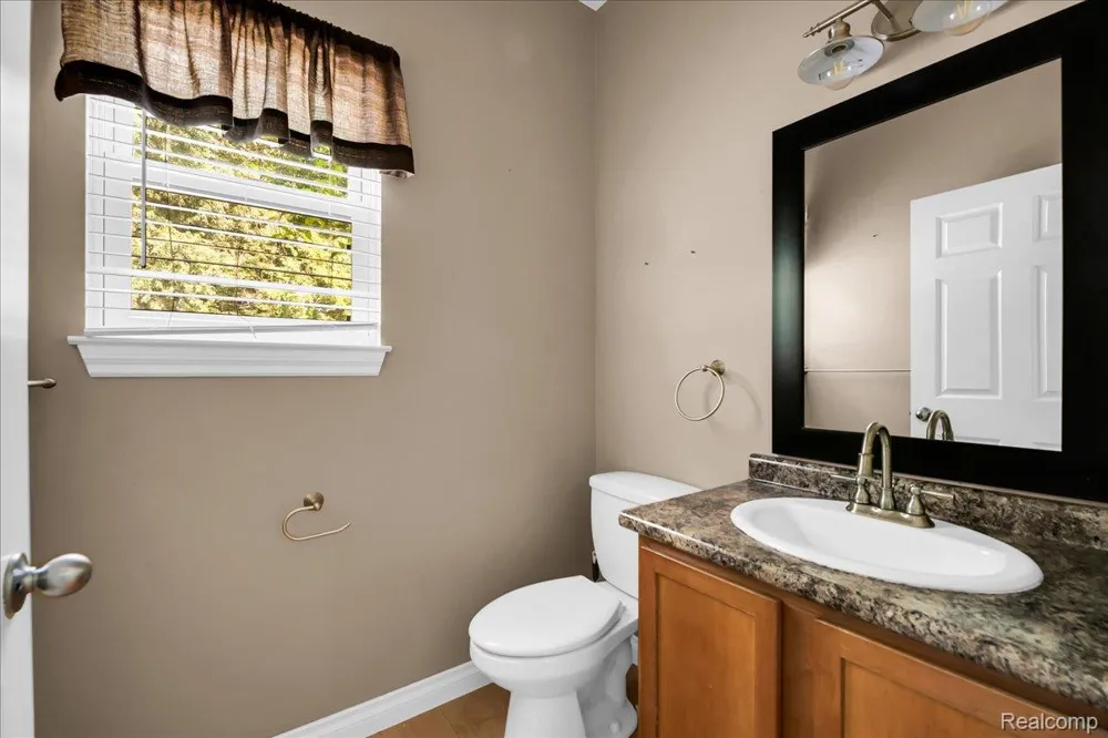 9399 Oakdale Street Clay Township, MI 48001