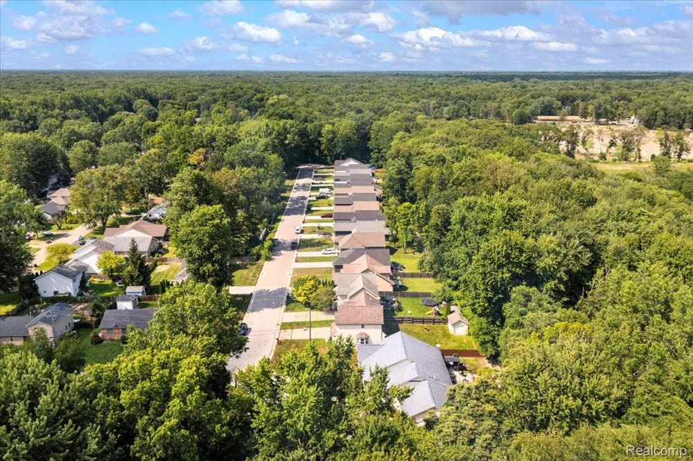 9399 Oakdale Street Clay Township, MI 48001