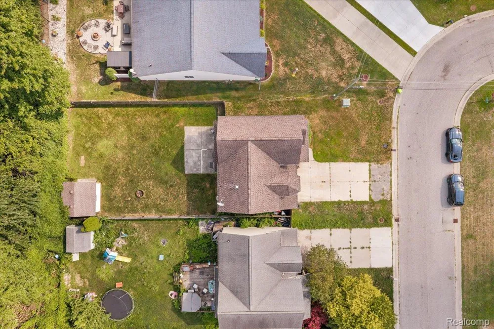 9399 Oakdale Street Clay Township, MI 48001
