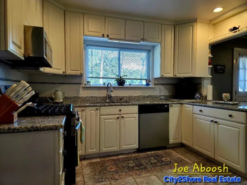 175 S Ridgeway Drive Battle Creek City, MI 49015