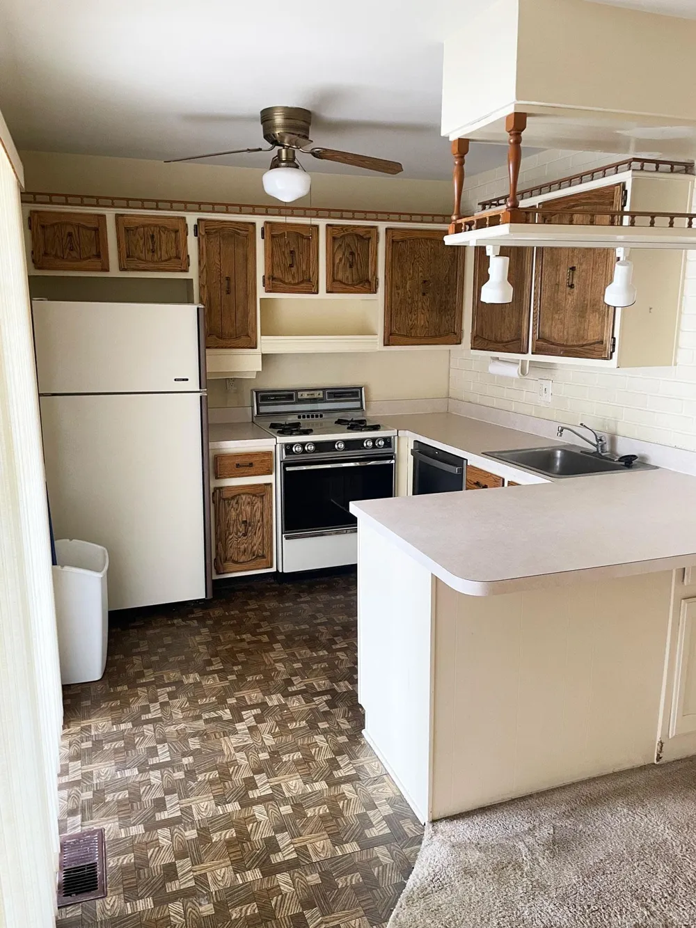 2684 Roundtree Drive Troy City, MI 48083