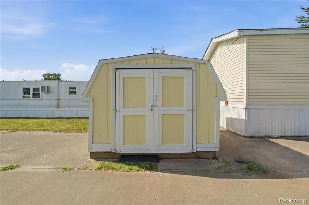 616 Barefoot Lane Sanilac Township, MI 48469