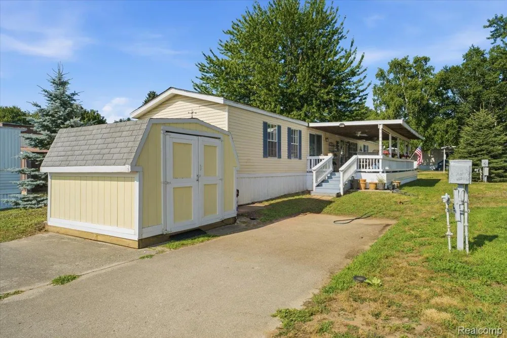 616 Barefoot Lane Sanilac Township, MI 48469