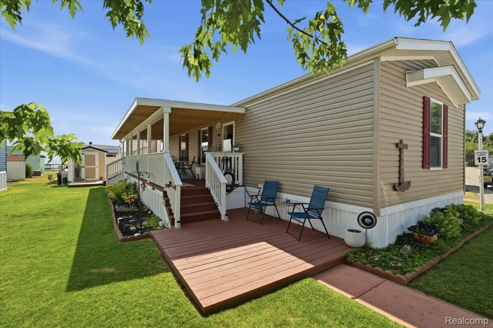 406 Silver Sands Drive Sanilac Township, MI 48469