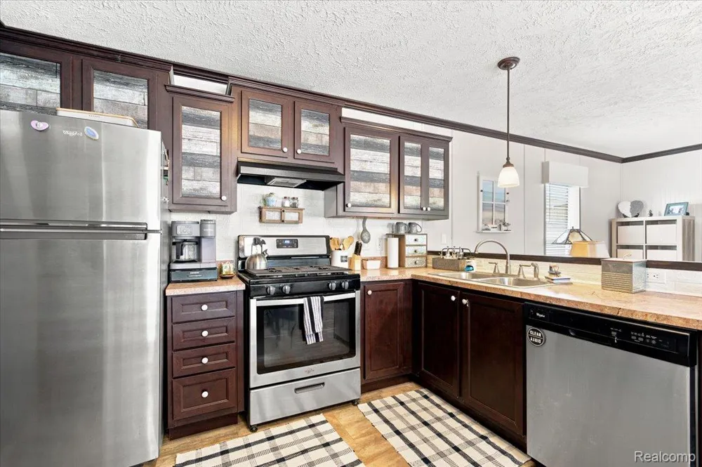 406 Silver Sands Drive Sanilac Township, MI 48469
