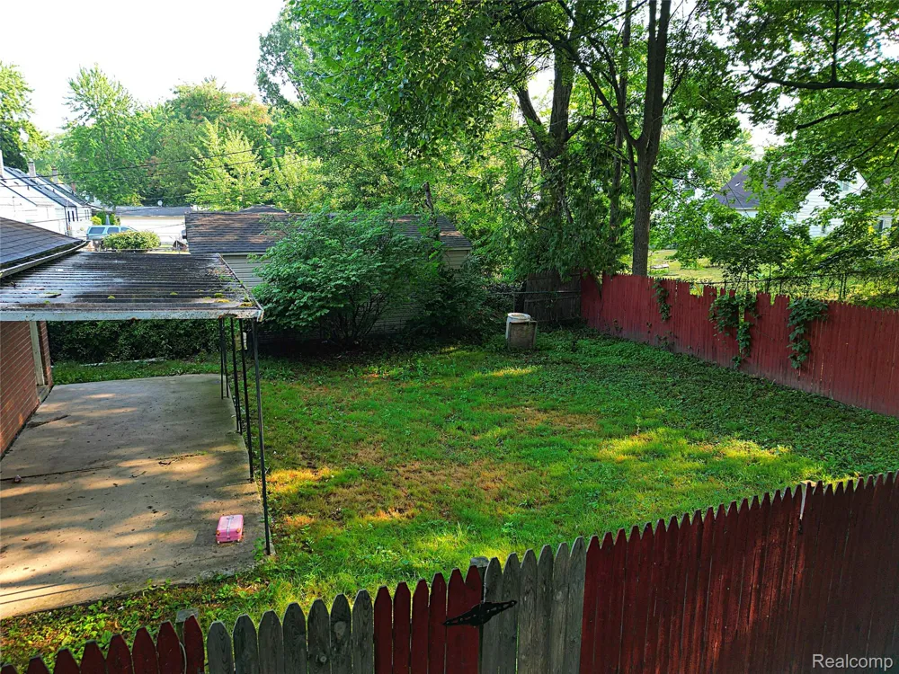 18202 DALBY Redford Charter Township, MI 48240