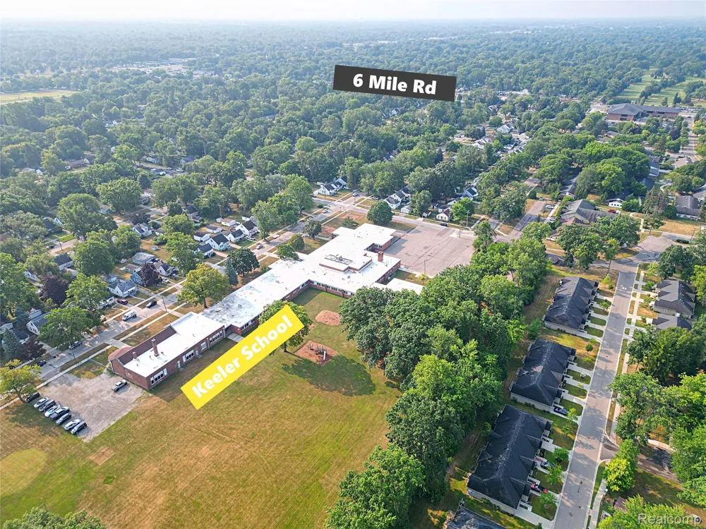18202 DALBY Redford Charter Township, MI 48240
