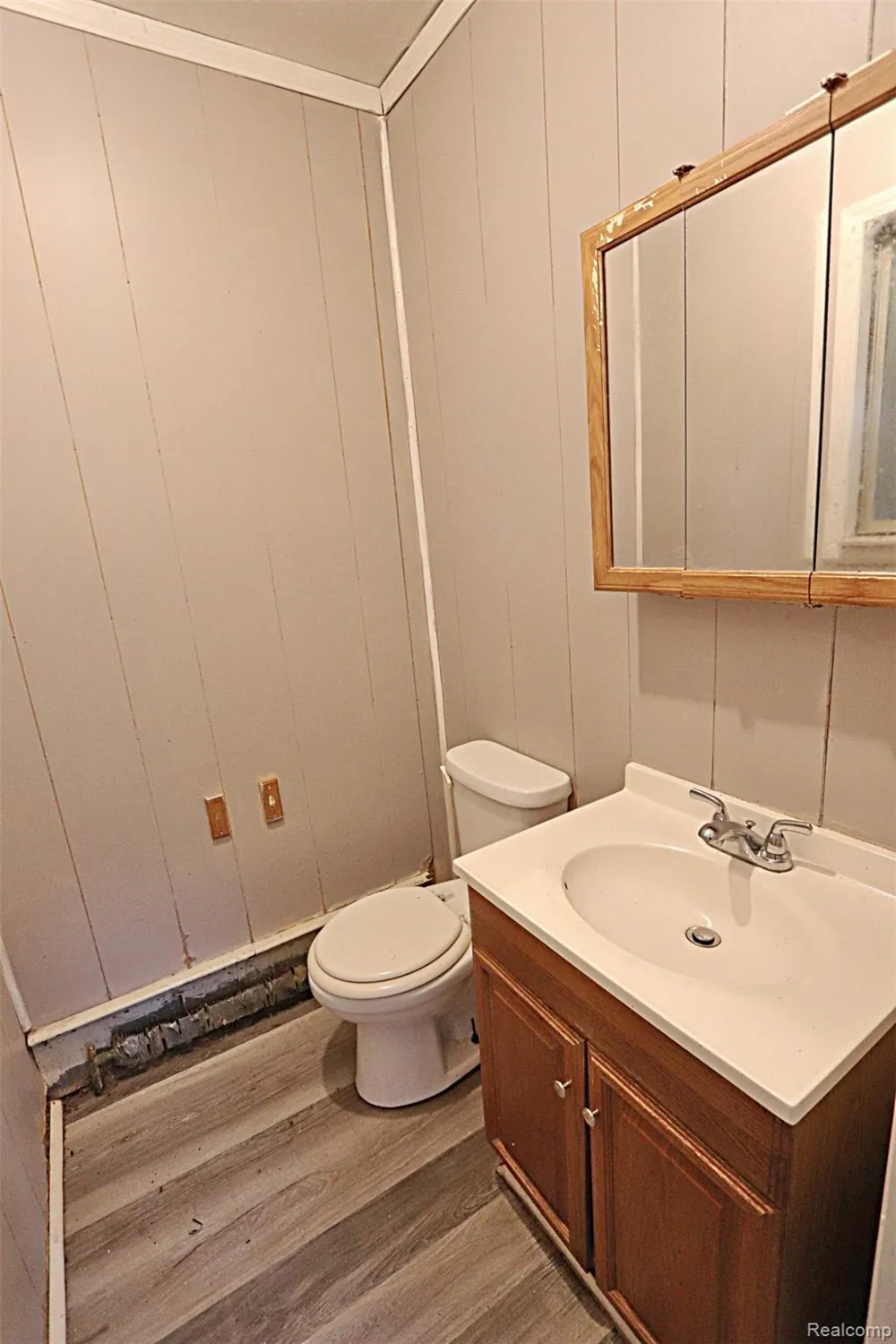 18202 DALBY Redford Charter Township, MI 48240