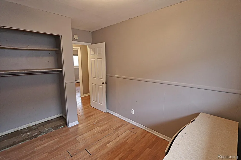 18202 DALBY Redford Charter Township, MI 48240
