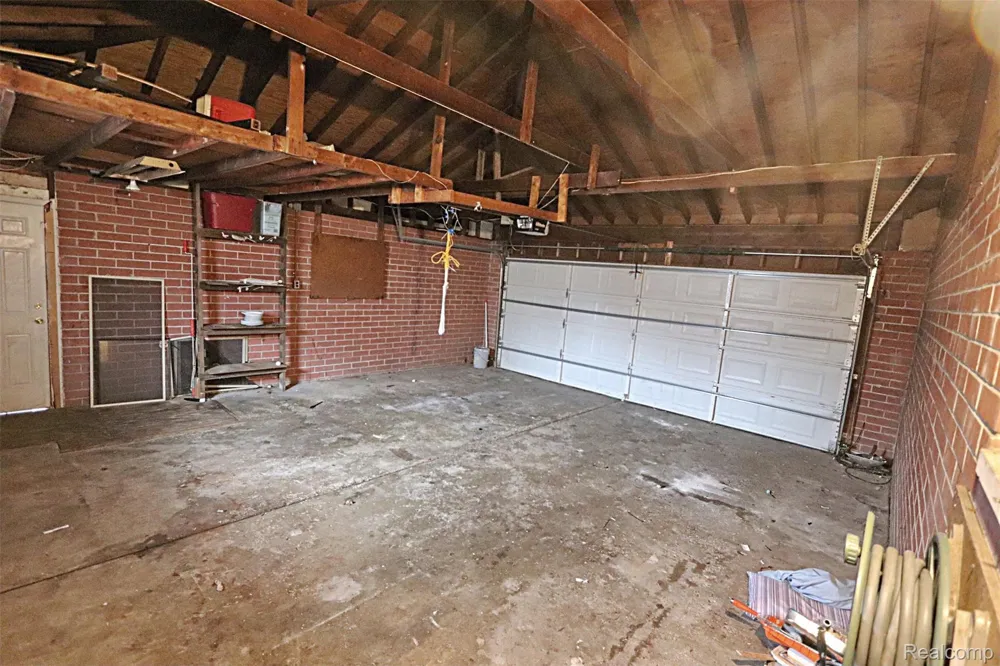 18202 DALBY Redford Charter Township, MI 48240