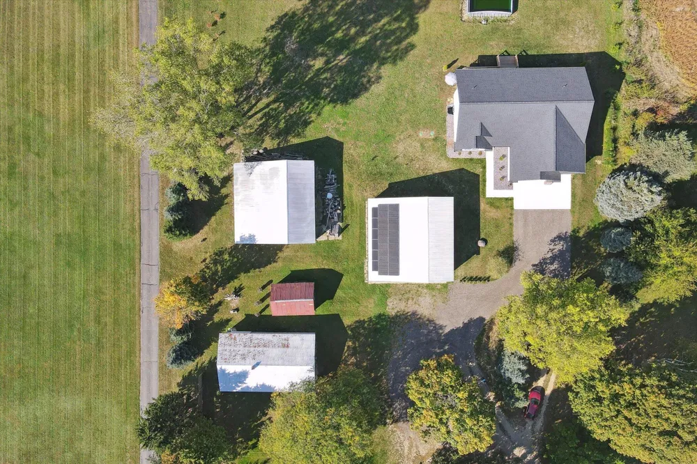 2434 S Cochran Road Carmel Township, MI 48813