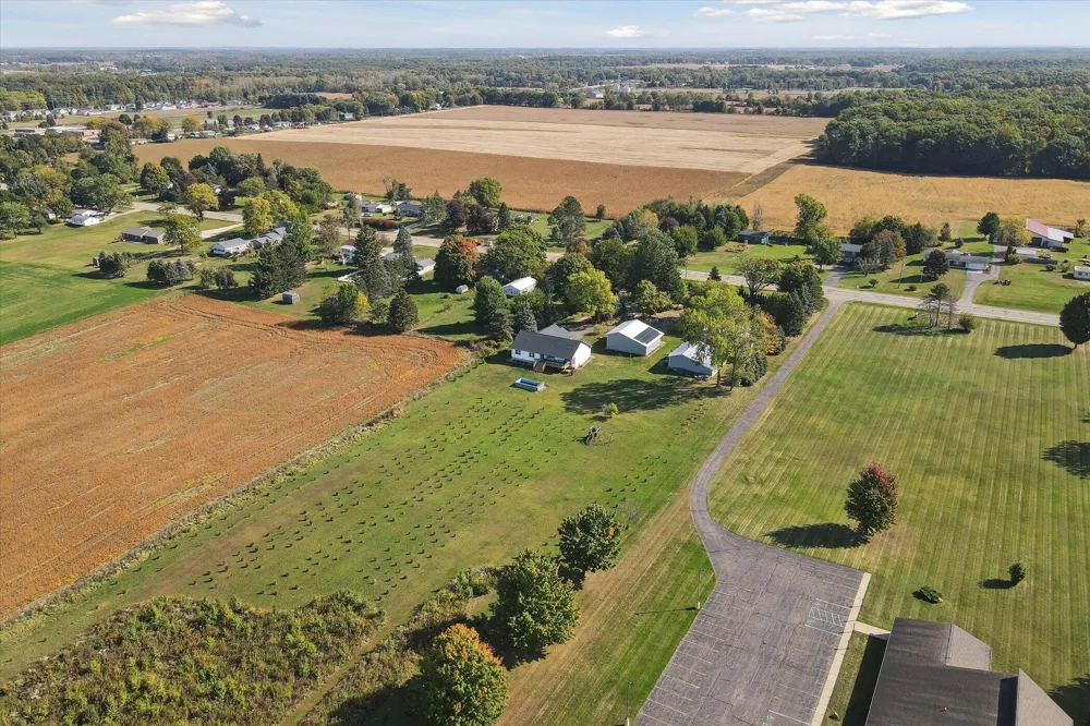 2434 S Cochran Road Carmel Township, MI 48813