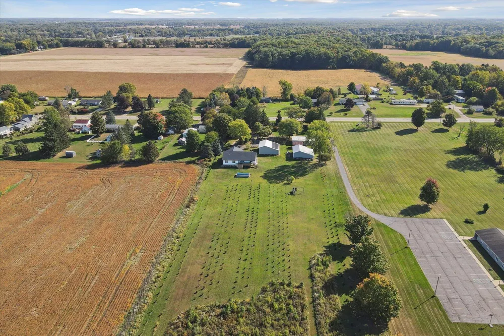 2434 S Cochran Road Carmel Township, MI 48813