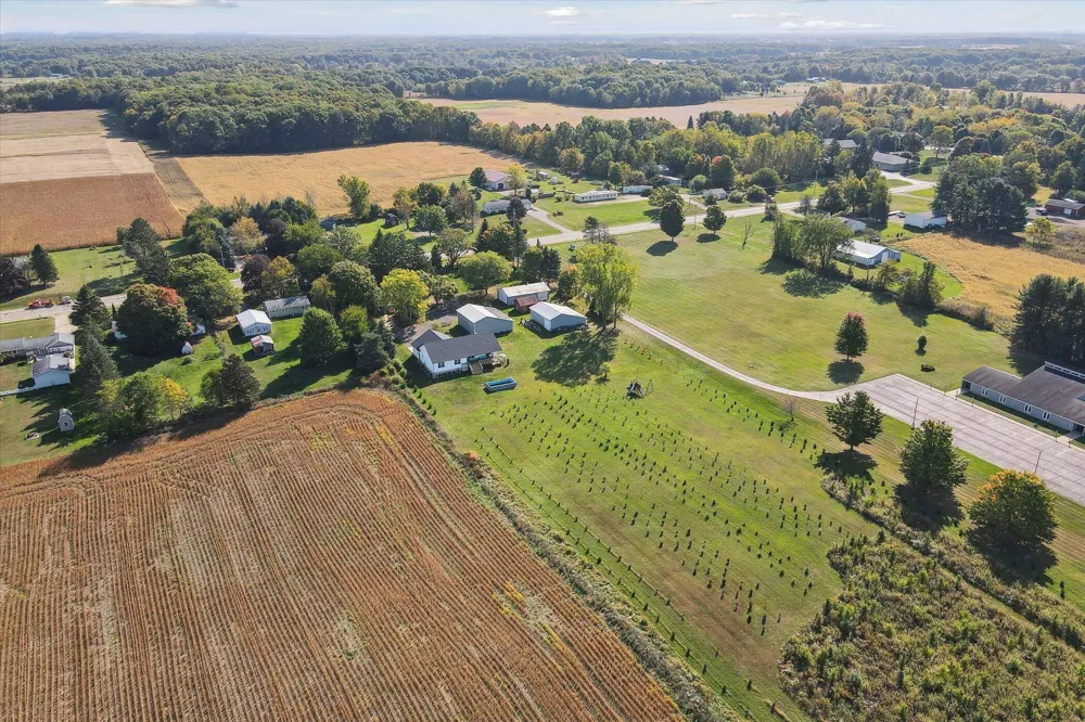 2434 S Cochran Road Carmel Township, MI 48813