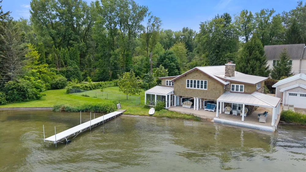 20214 Detente Road White Pigeon Township, MI 49099