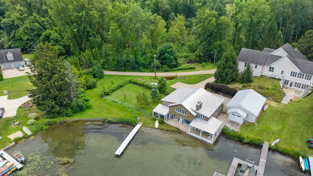 20214 Detente Road White Pigeon Township, MI 49099