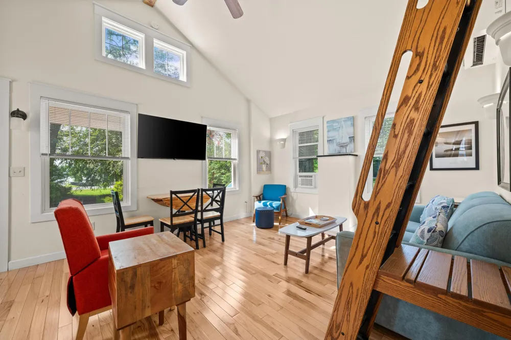 5358 Paw Paw Lake Road Coloma Charter Township, MI 49038