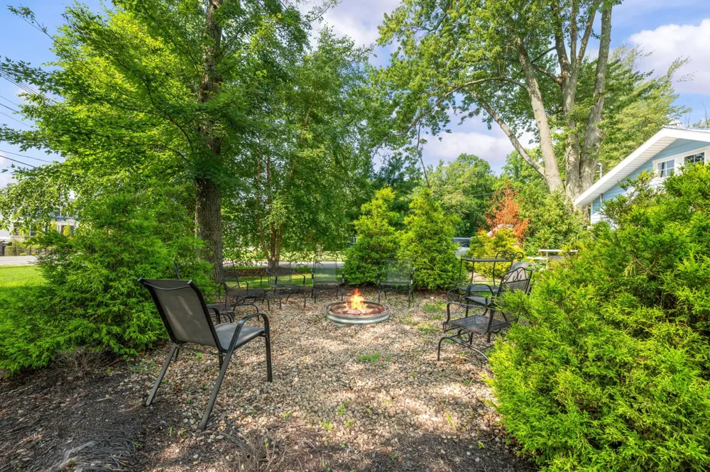 5358 Paw Paw Lake Road Coloma Charter Township, MI 49038