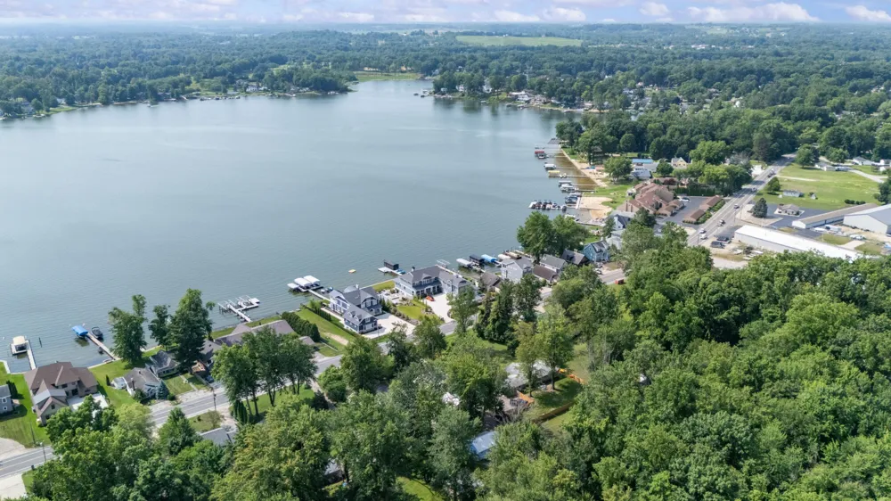 5358 Paw Paw Lake Road Coloma Charter Township, MI 49038
