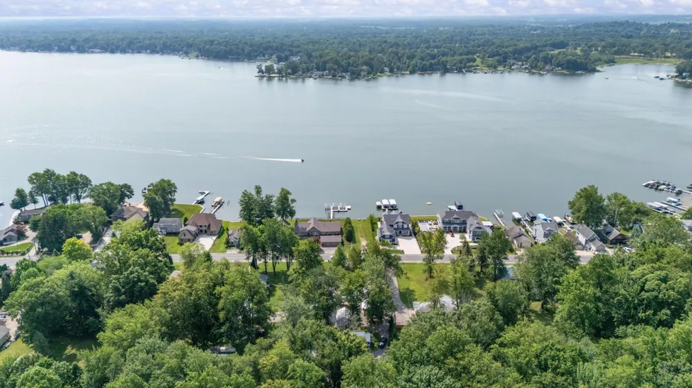 5358 Paw Paw Lake Road Coloma Charter Township, MI 49038
