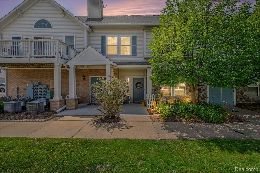 1721 Welland Street Howell City, MI 48855
