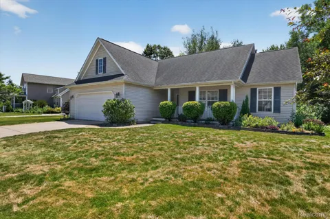 9161 Pine Walk Pass